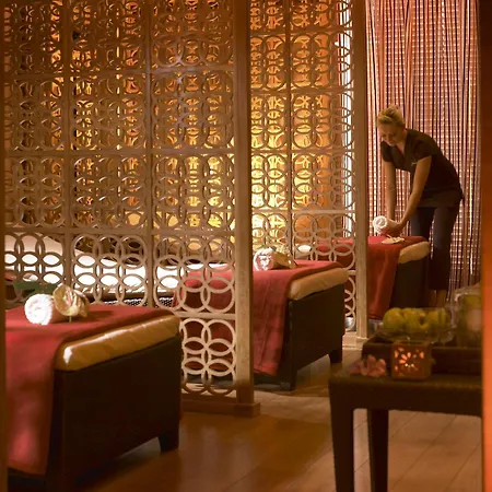 Castlecourt Hotel, Spa & Leisure-2